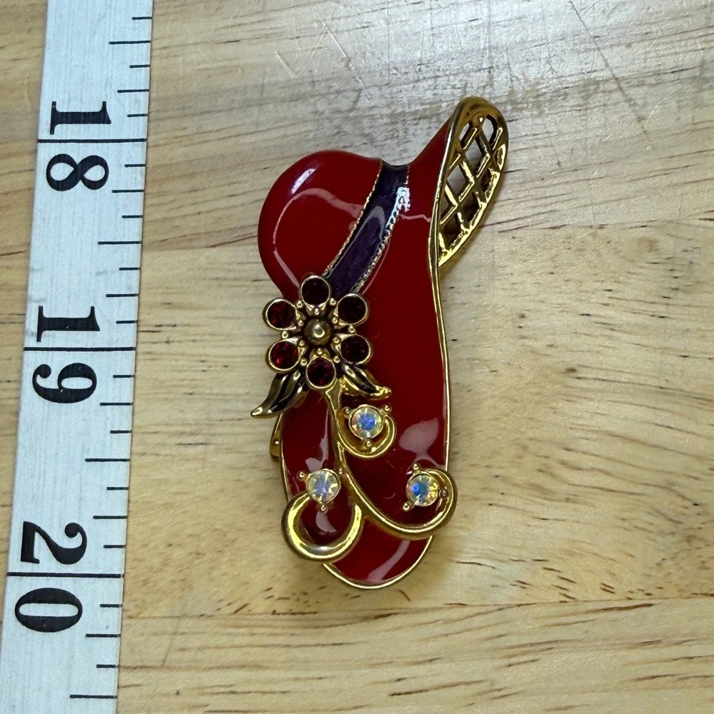 Vintage Red Hat Society Floral Enamel Rhinestone Brooch Pin Gold Tone Retro